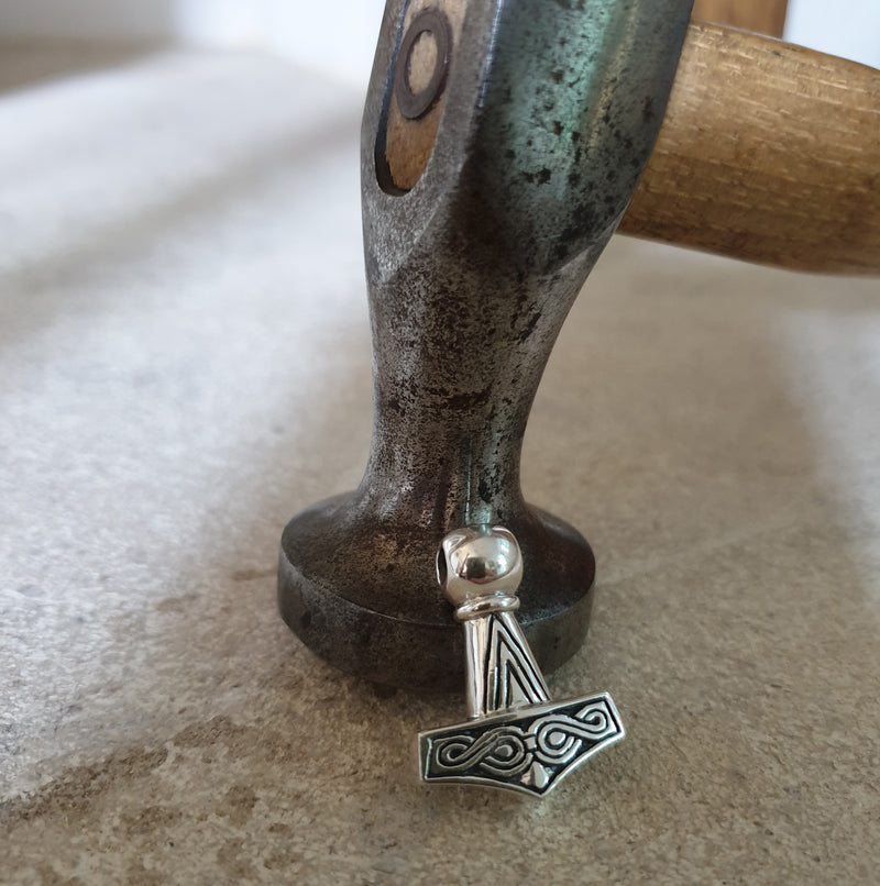 Silver thor's deals hammer