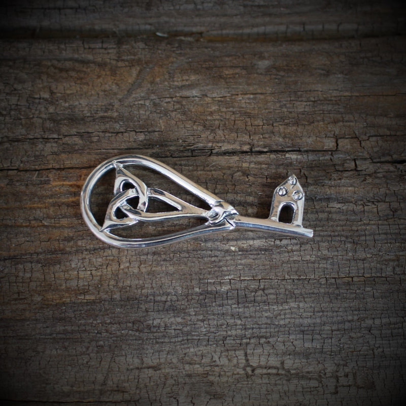 Viking Woman Triquetra Key