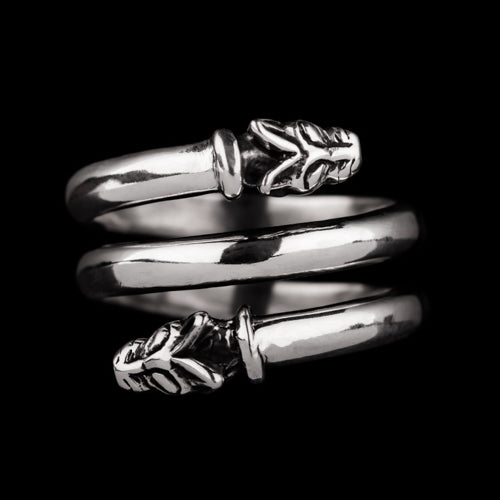 Spiral Double Head Wolf Ring