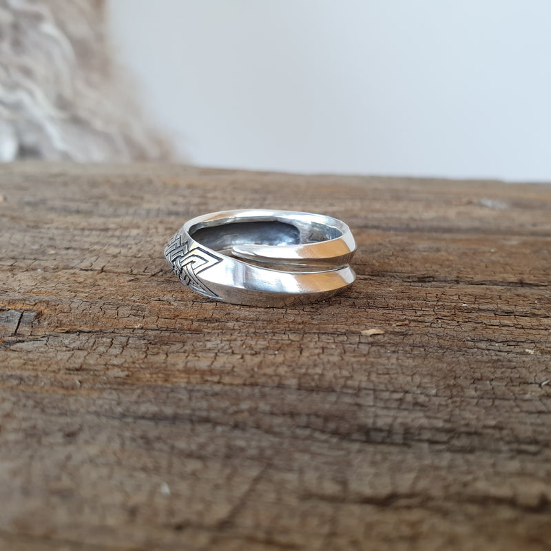 Viking Edge Ring