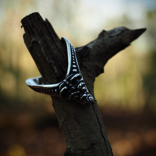 V Shape Ring with Beast Head